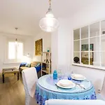 Daire Atrivm Apartamento *